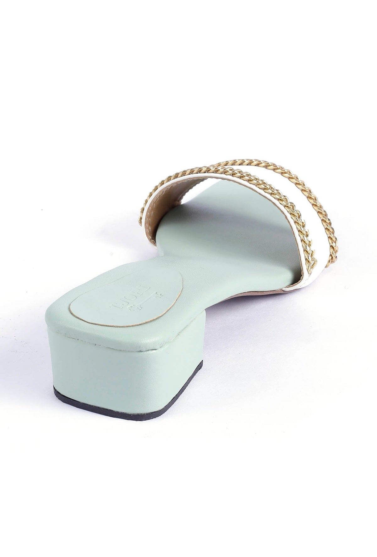 Ice Blue and White Gold Chain Cruelty-Free Leather Heels サイズ EU40
