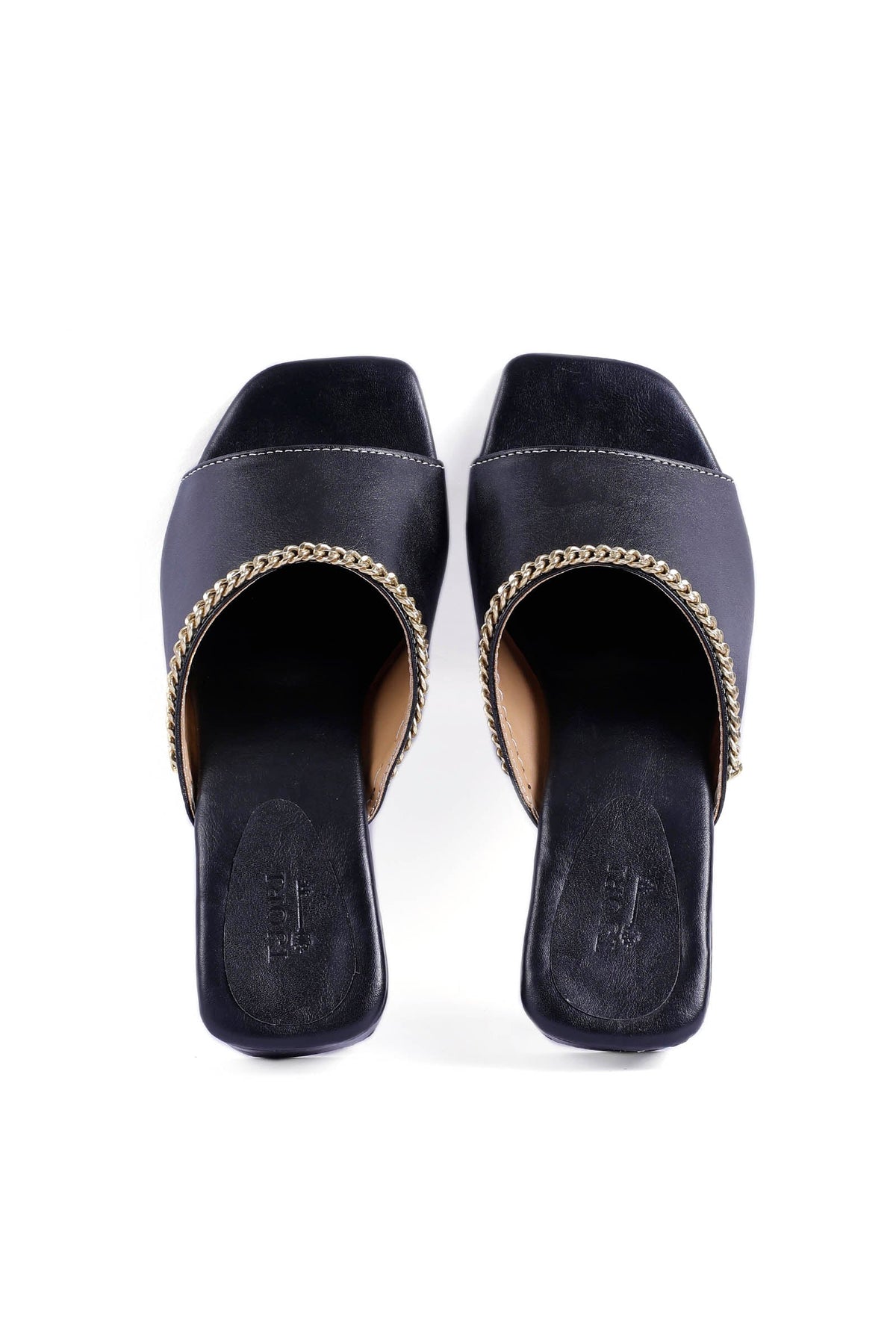 Bella Black Cold Chain Cruelty-Free Leather Heels サイズ EU40