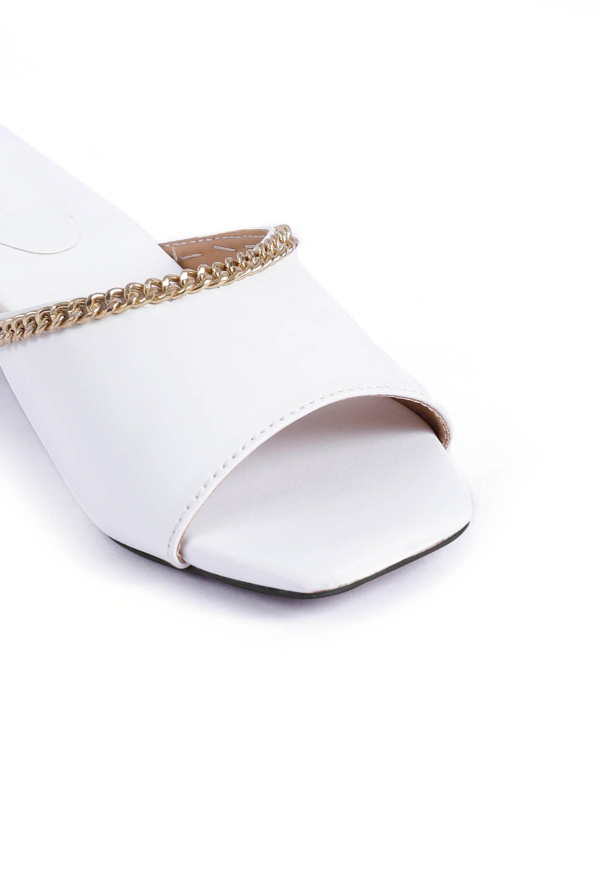 Classic White Chain Cruelty-Free Leather Heels サイズ EU38
