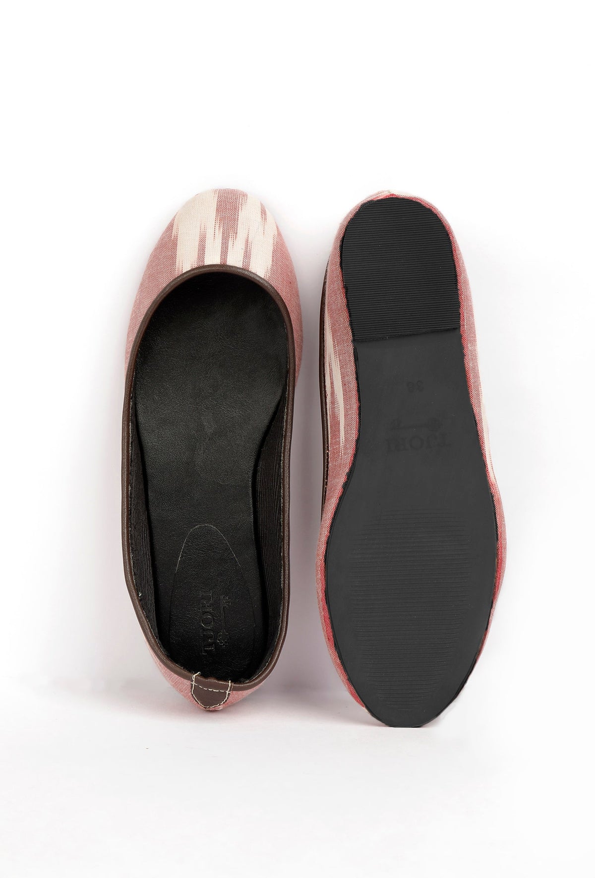 Pink and White Ikat Cruelty Free Leather Flat Ballerinas サイズ EU37