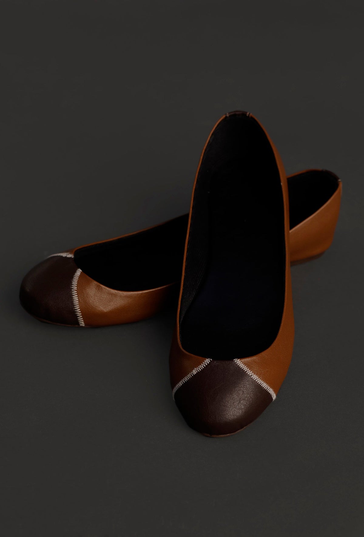 Chocolate Brown Cruelty Free Leather Flat Ballerinas サイズ EU36