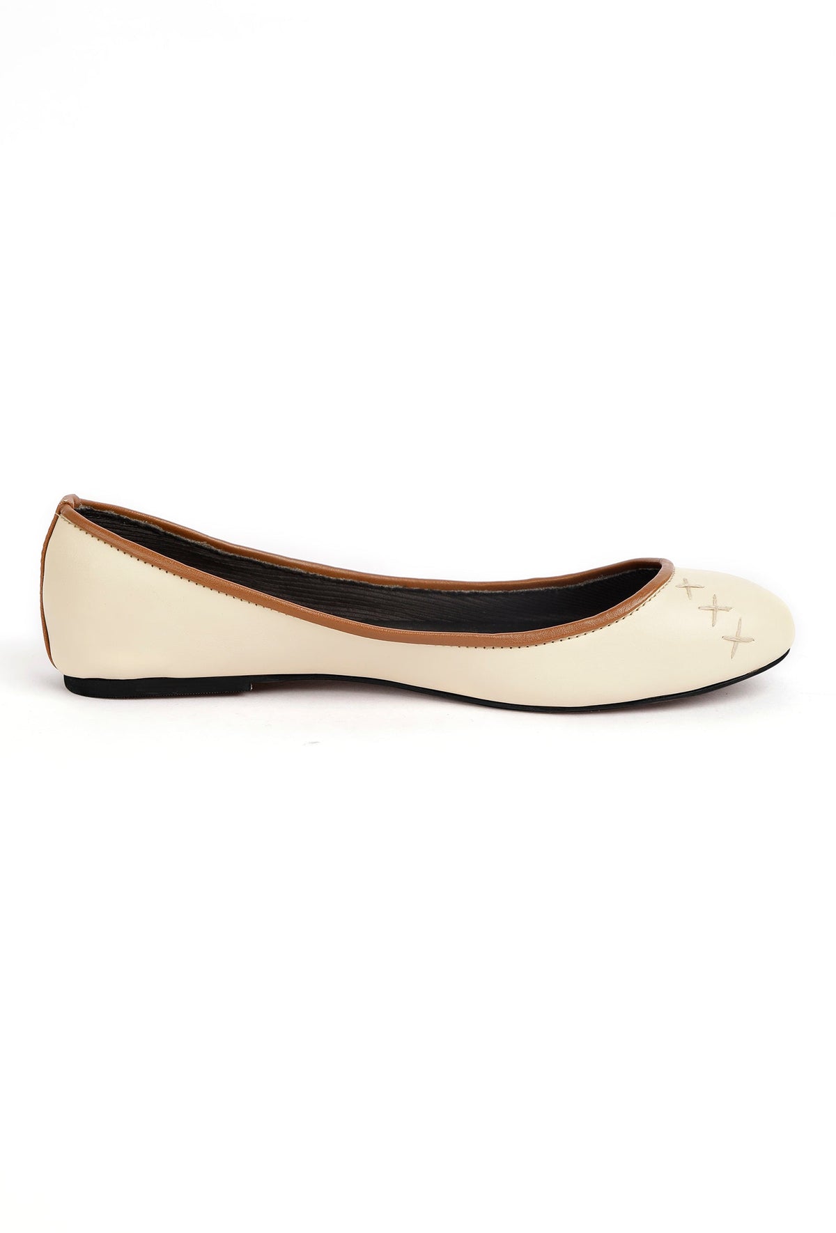 Cream White Cruelty Free Leather Flat Ballerinas サイズ EU36