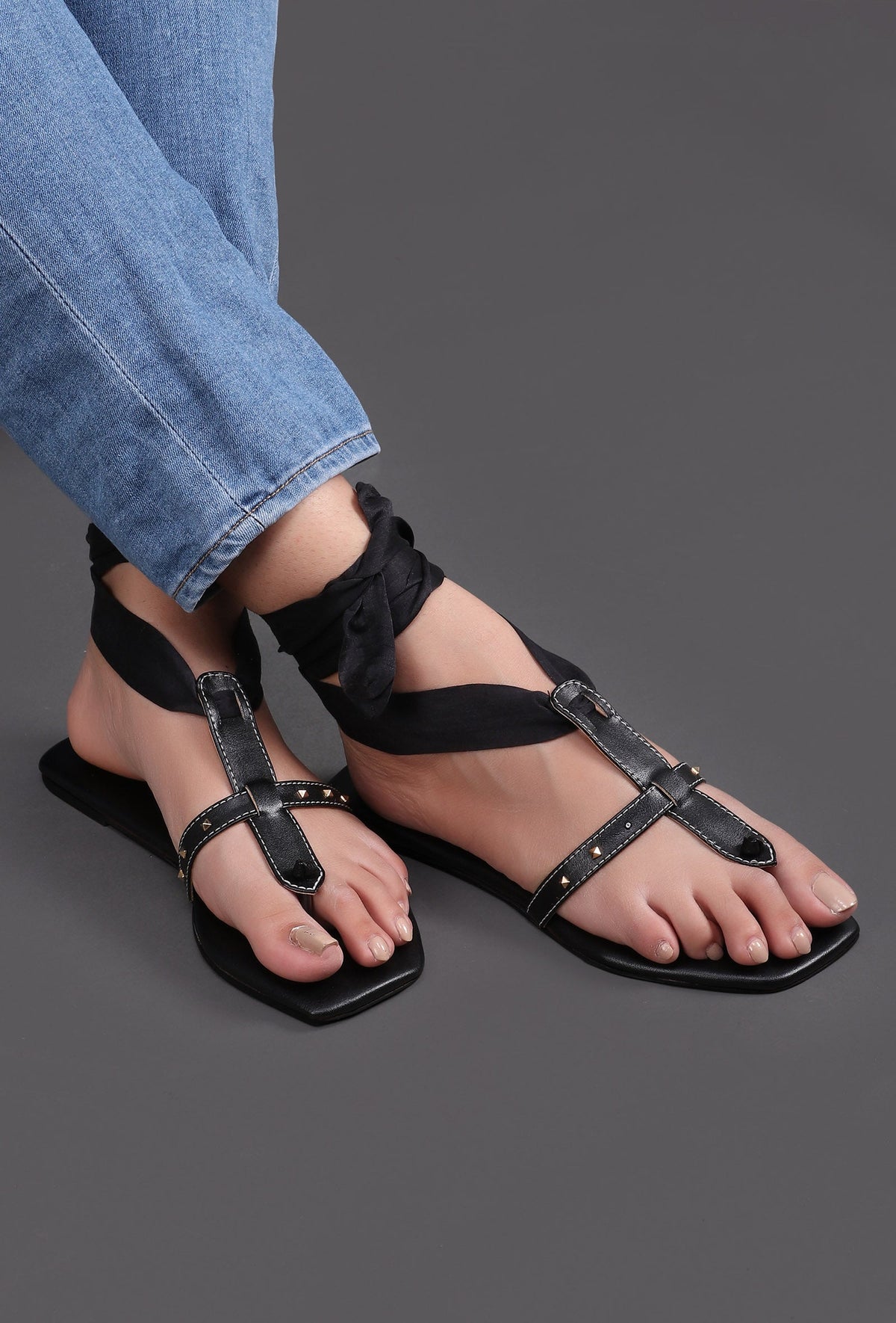 Dusky Black Tie Up Heels サイズ EU41
