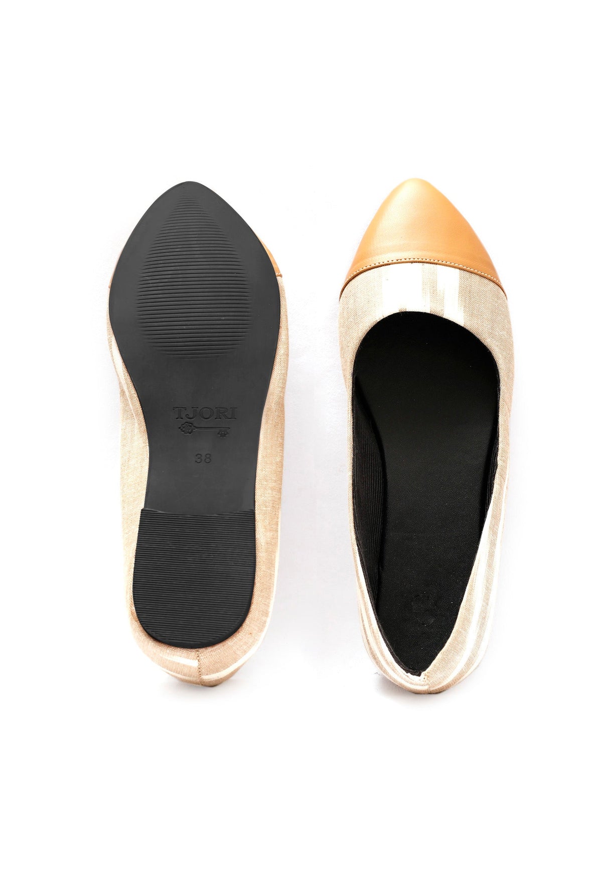 Cream Gold Cruelty Free Leather Ballerinas サイズ EU41