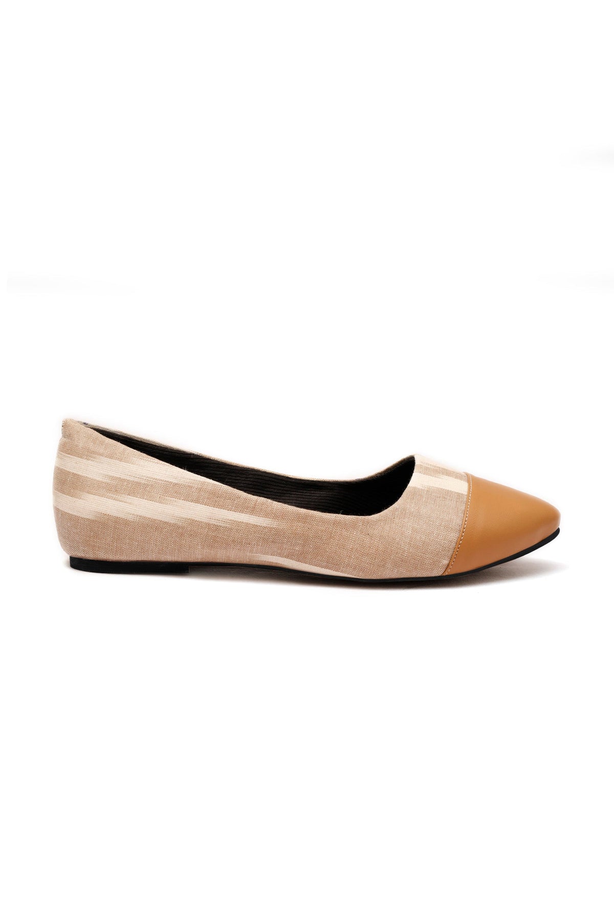 Cream Gold Cruelty Free Leather Ballerinas サイズ EU38