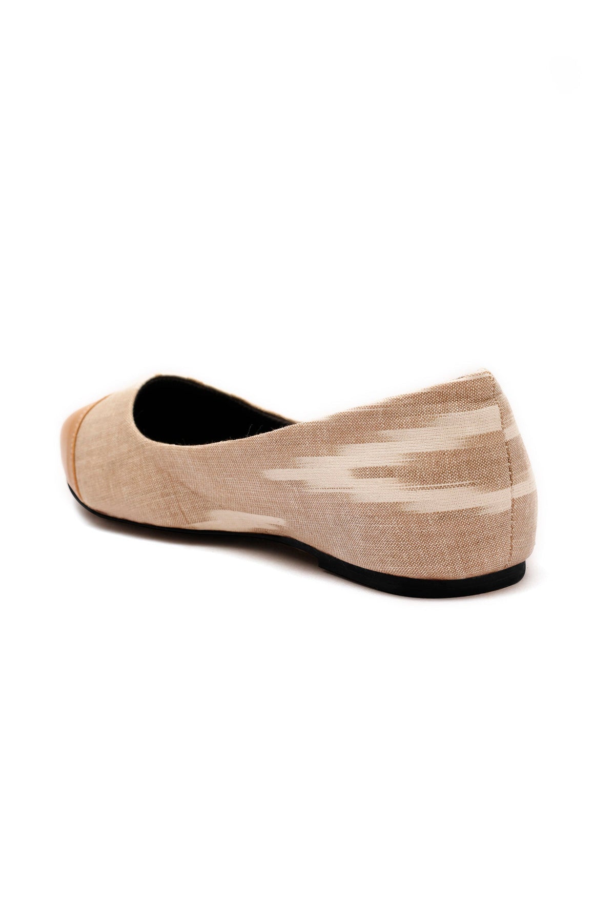 Cream Gold Cruelty Free Leather Ballerinas サイズ EU36