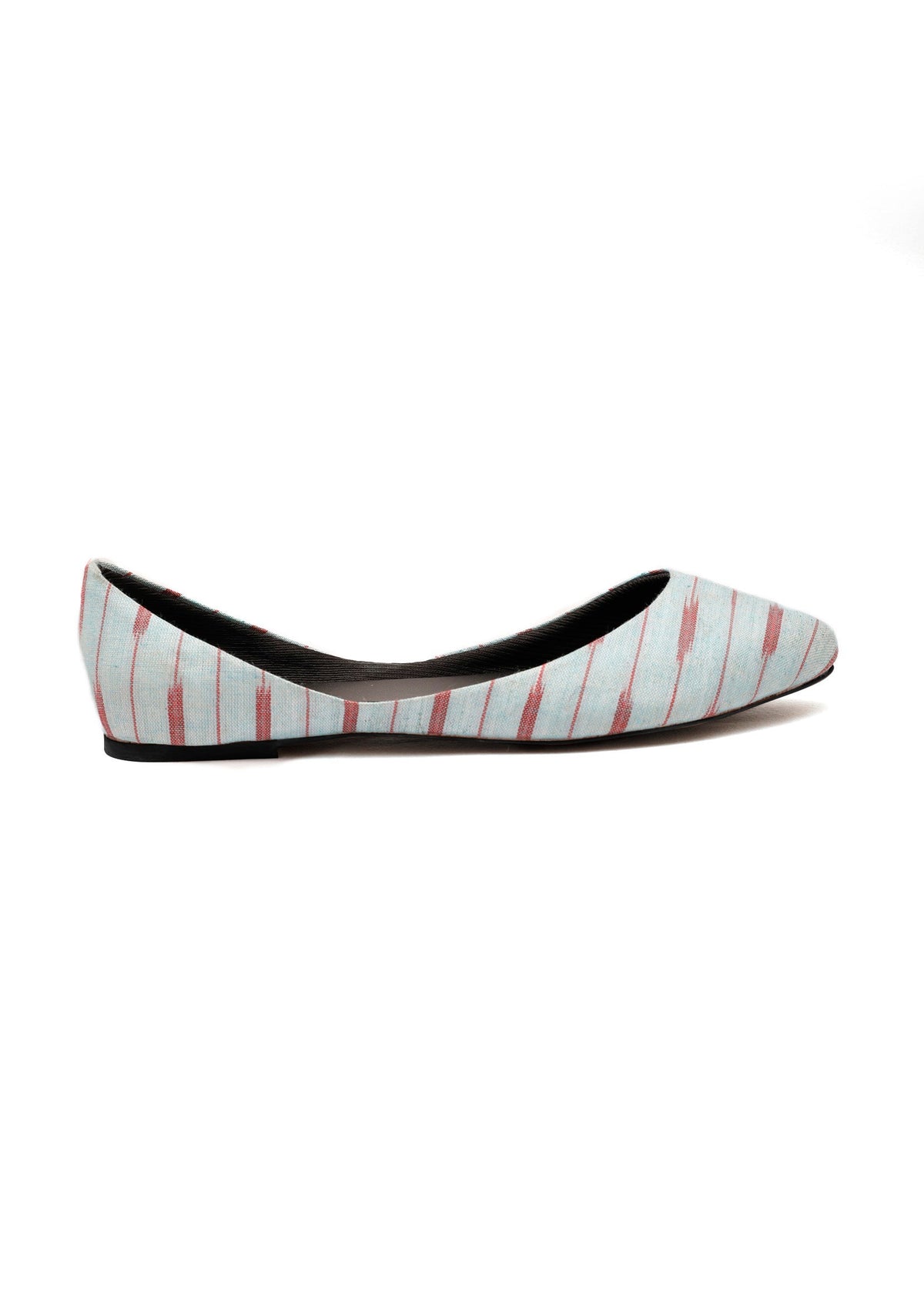 Ice Blue & Red Ikkat Cruelty Free Leather Flat Ballerinas サイズ EU38