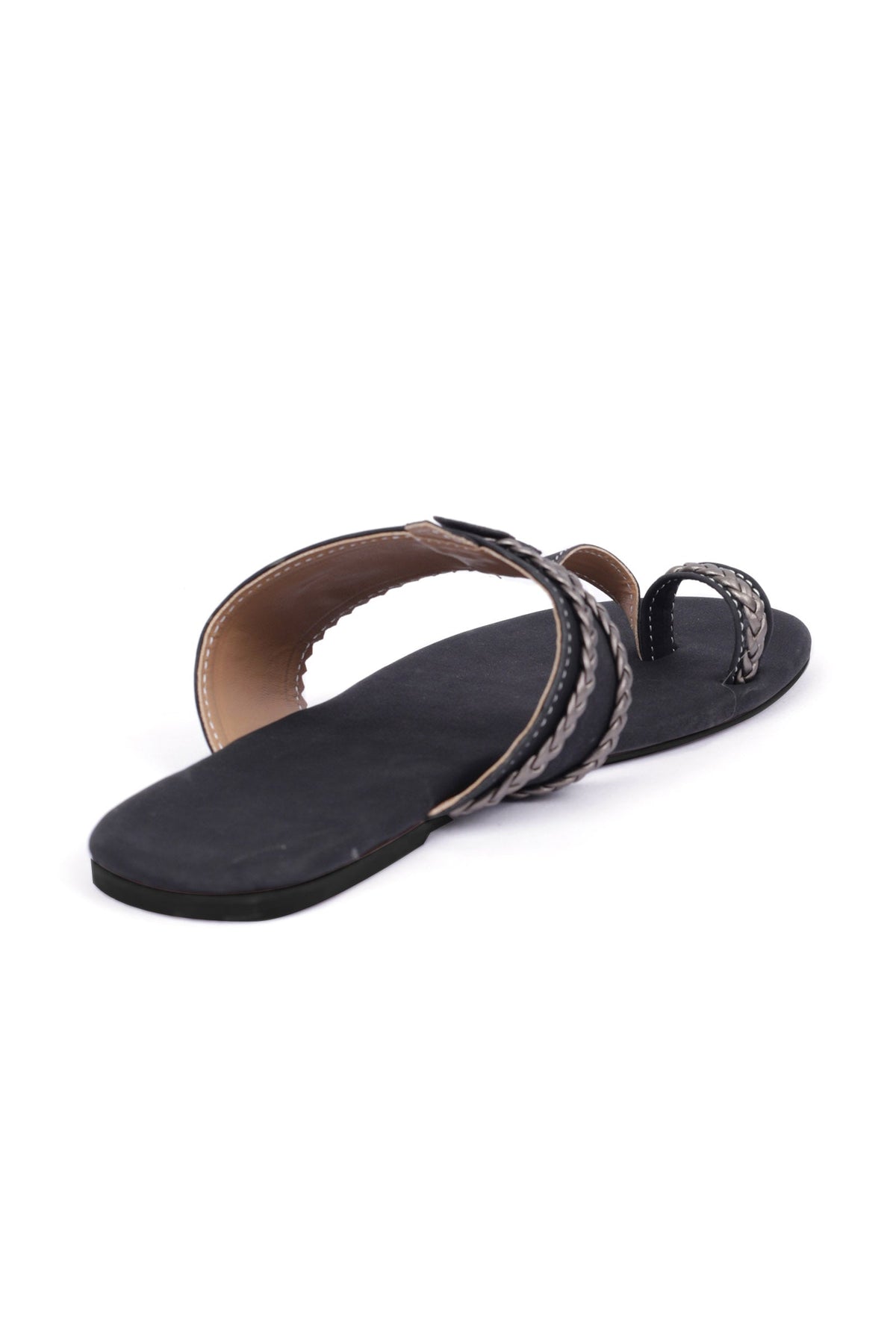 Black Cruelty Free Leather Inspired Kolhapuri with Silver Braidings サイズ EU42