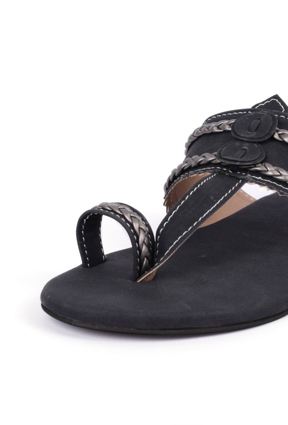 Black Cruelty Free Leather Inspired Kolhapuri with Silver Braidings サイズ EU39