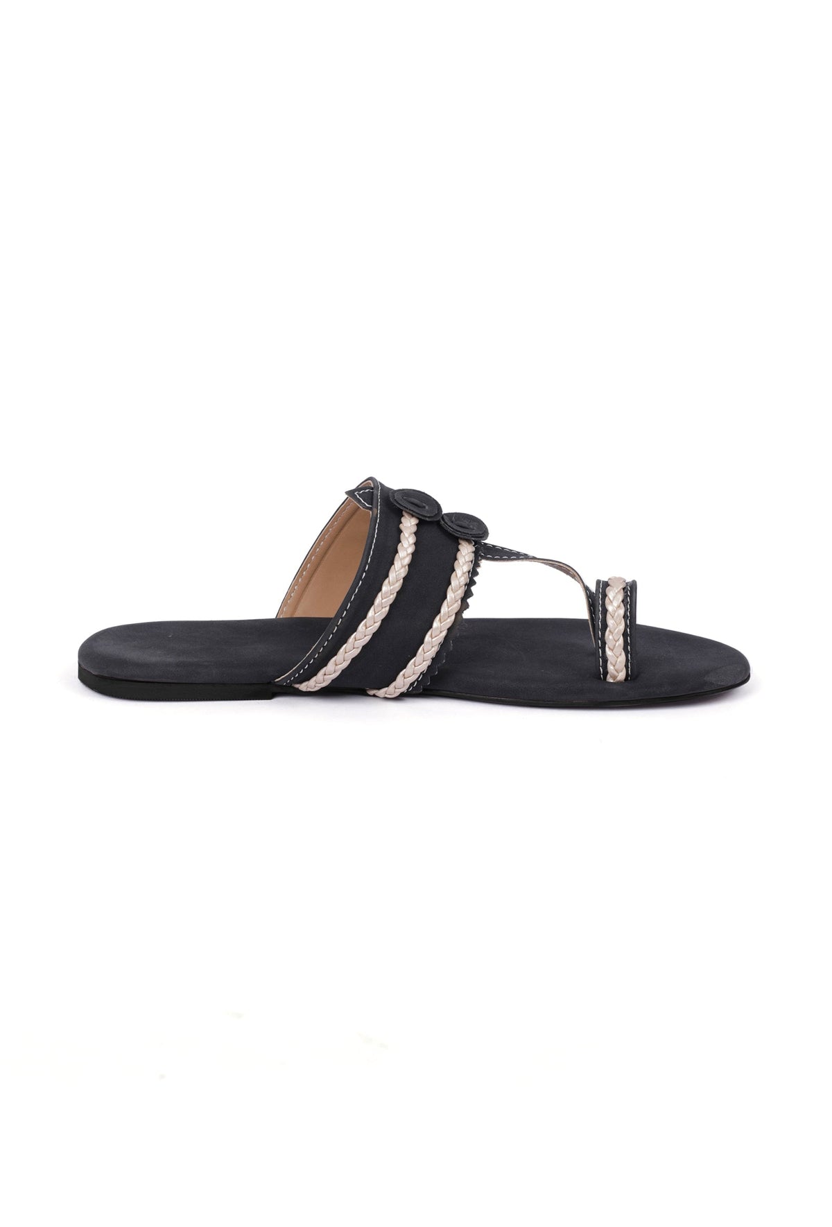 Black Cruelty Free Leather Inspired Kolhapuri with Golden Braidings サイズ EU39