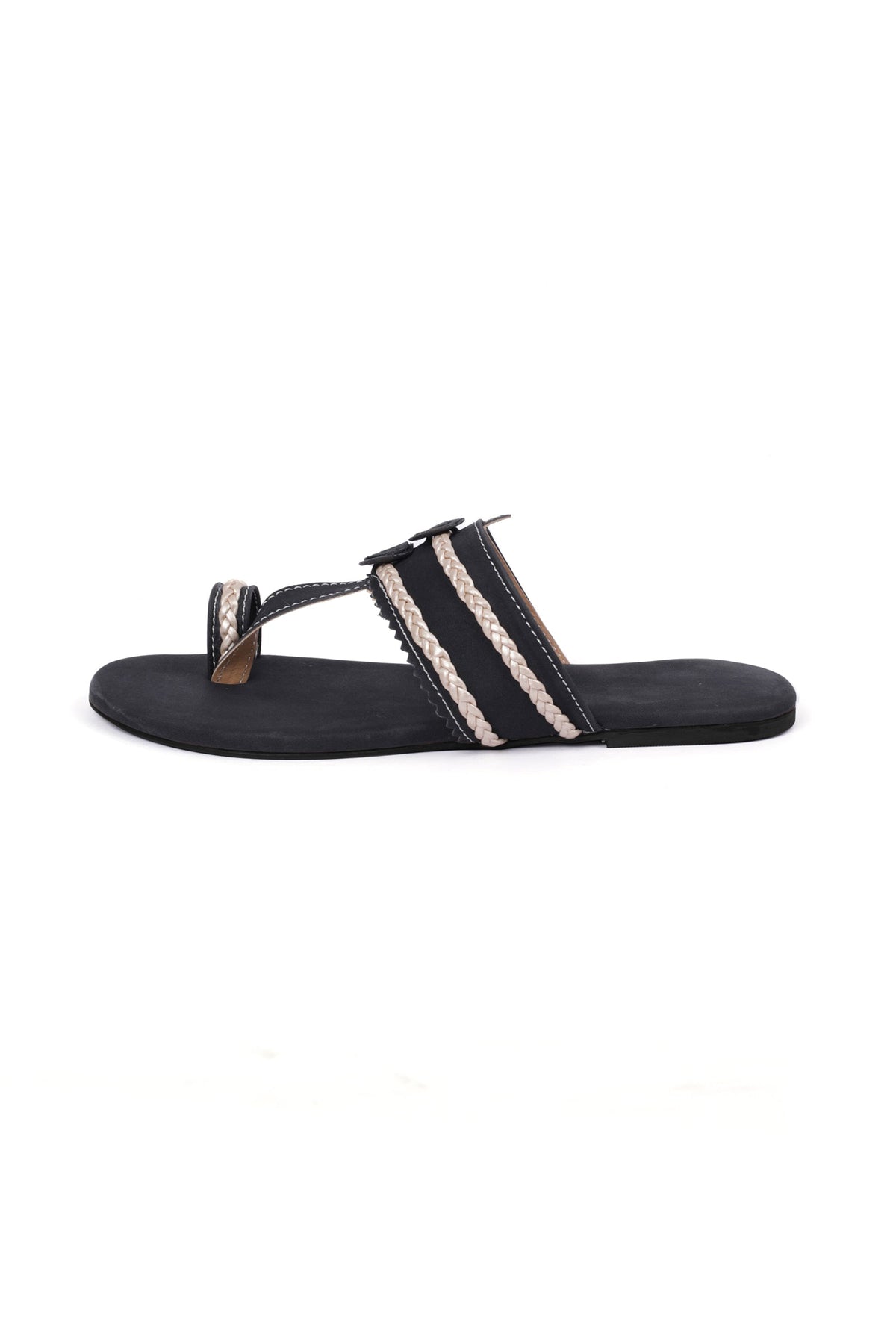 Black Cruelty Free Leather Inspired Kolhapuri with Golden Braidings サイズ EU38