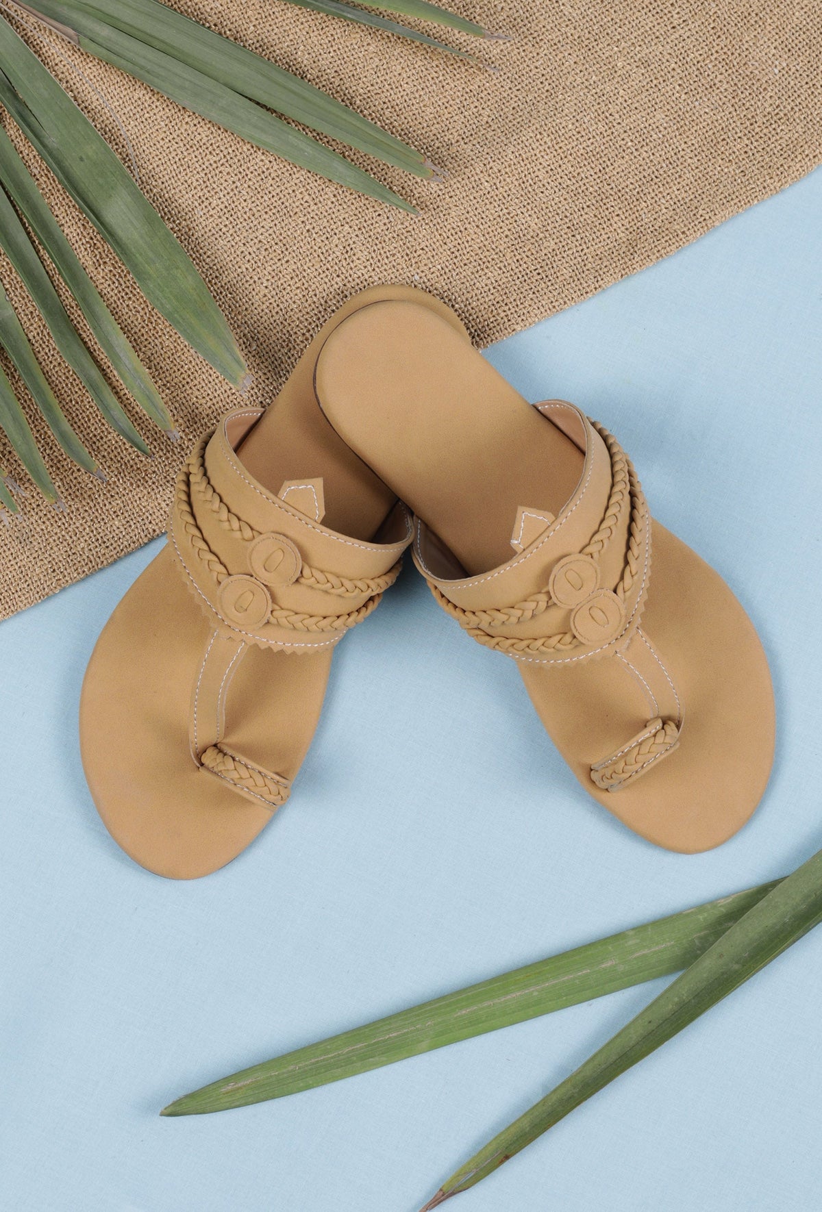Camel Brown Cruelty Free Leather Inspired Kolhapuri サイズ EU40