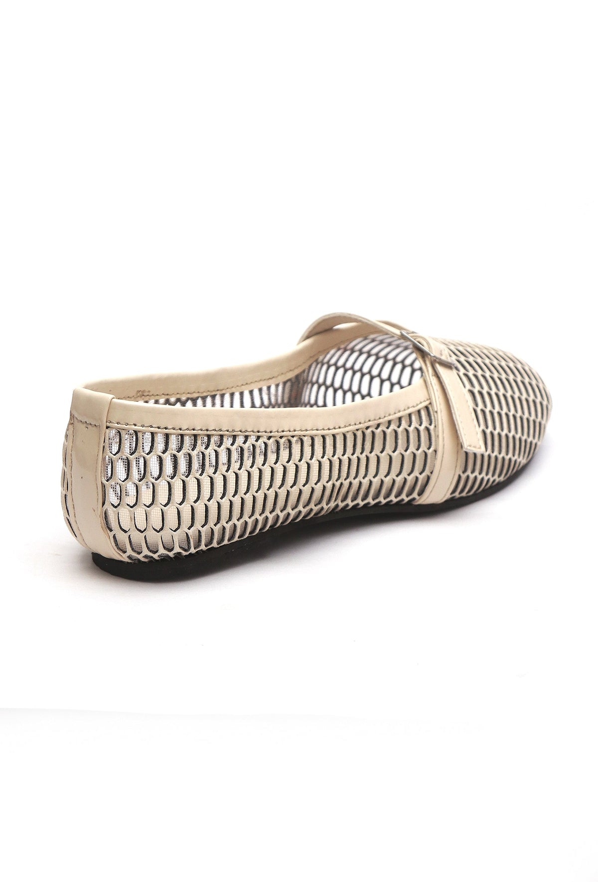Beige Mesh Mary Jane Ballet Flats with an Adjustable Buckle サイズ EU35