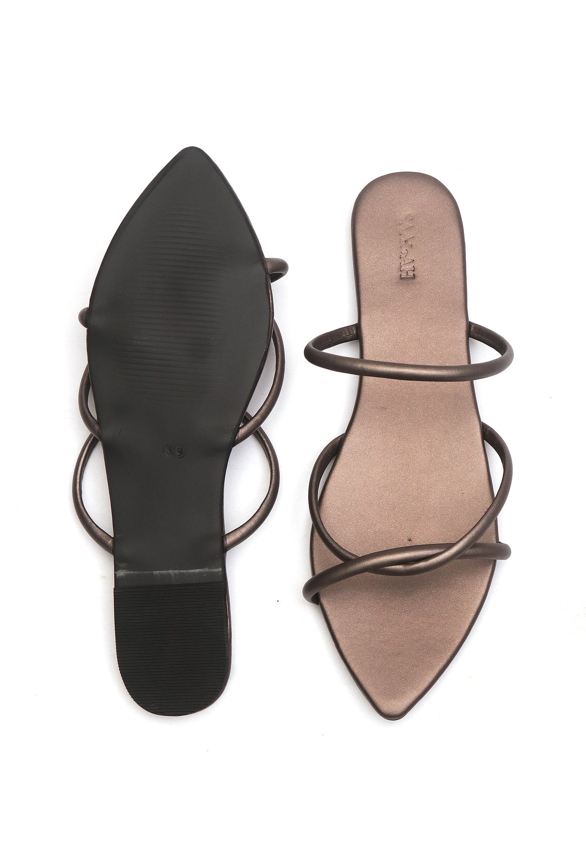 Luna Metallic Strap Flat Sandals サイズ EU40