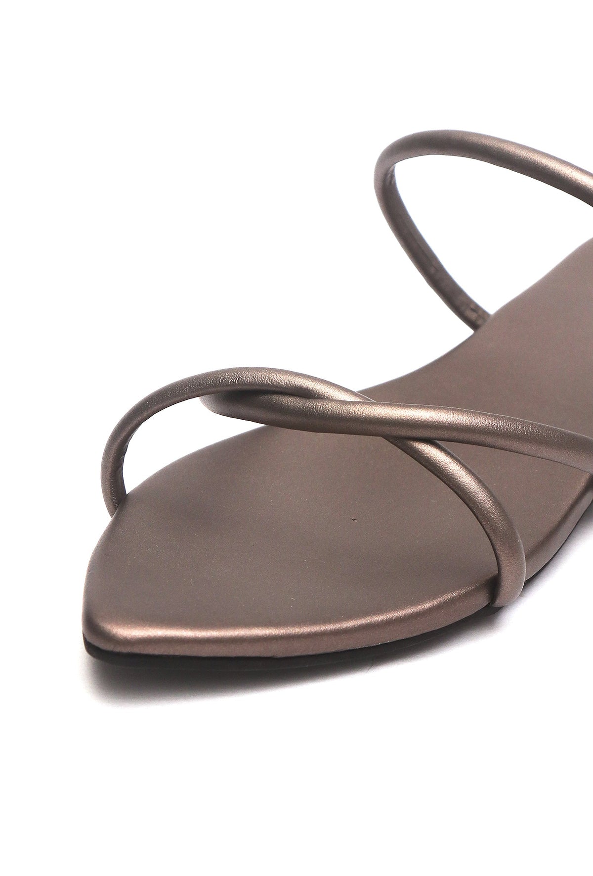Luna Metallic Strap Flat Sandals サイズ EU35