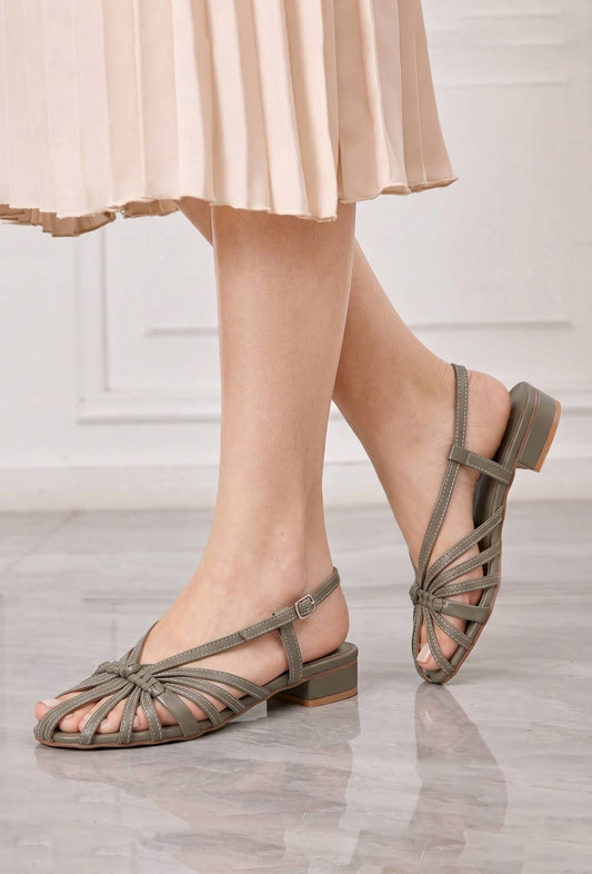 Taupe Multi-Strap Knotted Slingback Flat Sandals サイズ EU38