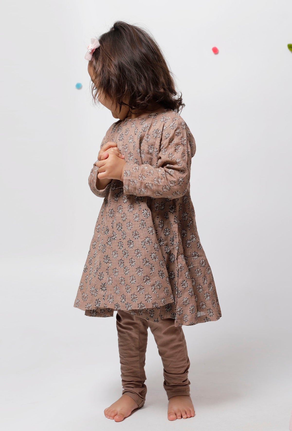 Set of 3: Inaya Brown Floral Handblock Printed Kota Kurta with Cotton Churidar and Kota Dupatta サイズ 9〜12か月