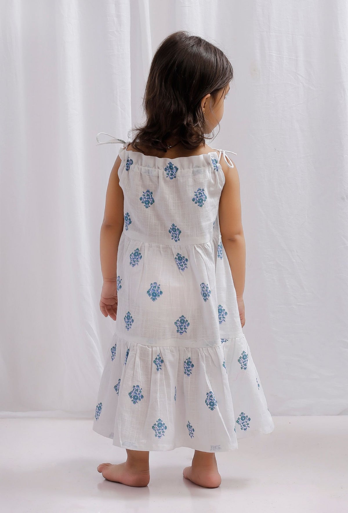 Blue Tie-up Block Printed Cotton Tier Flare Dress サイズ 8〜9歳