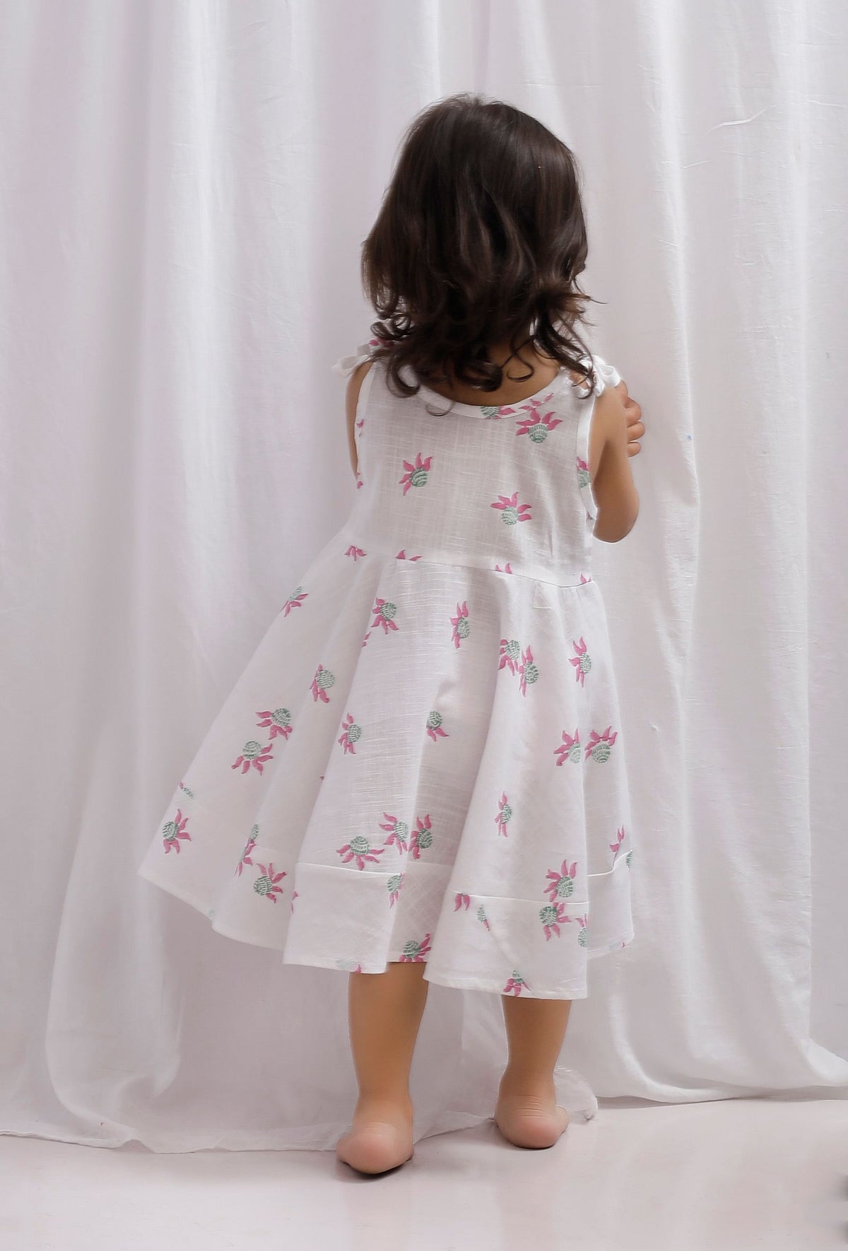 Pink and Green Block Printed Cotton Tie-up Flared Dress サイズ 4〜5歳