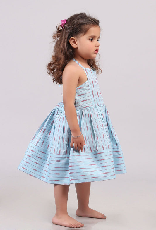Sky Blue Tie Up Ikat Flared Dress サイズ 6〜7歳
