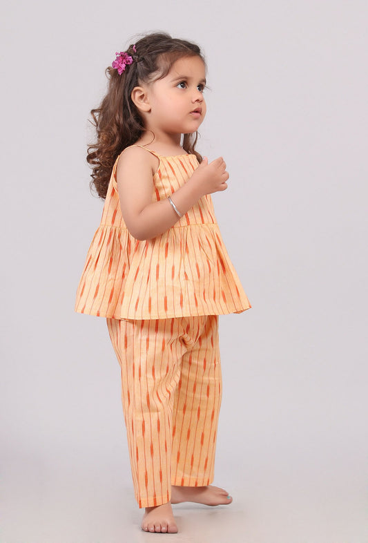 Set of 2: Orange Ikat Flared Top with Straight Pants サイズ 4〜5歳