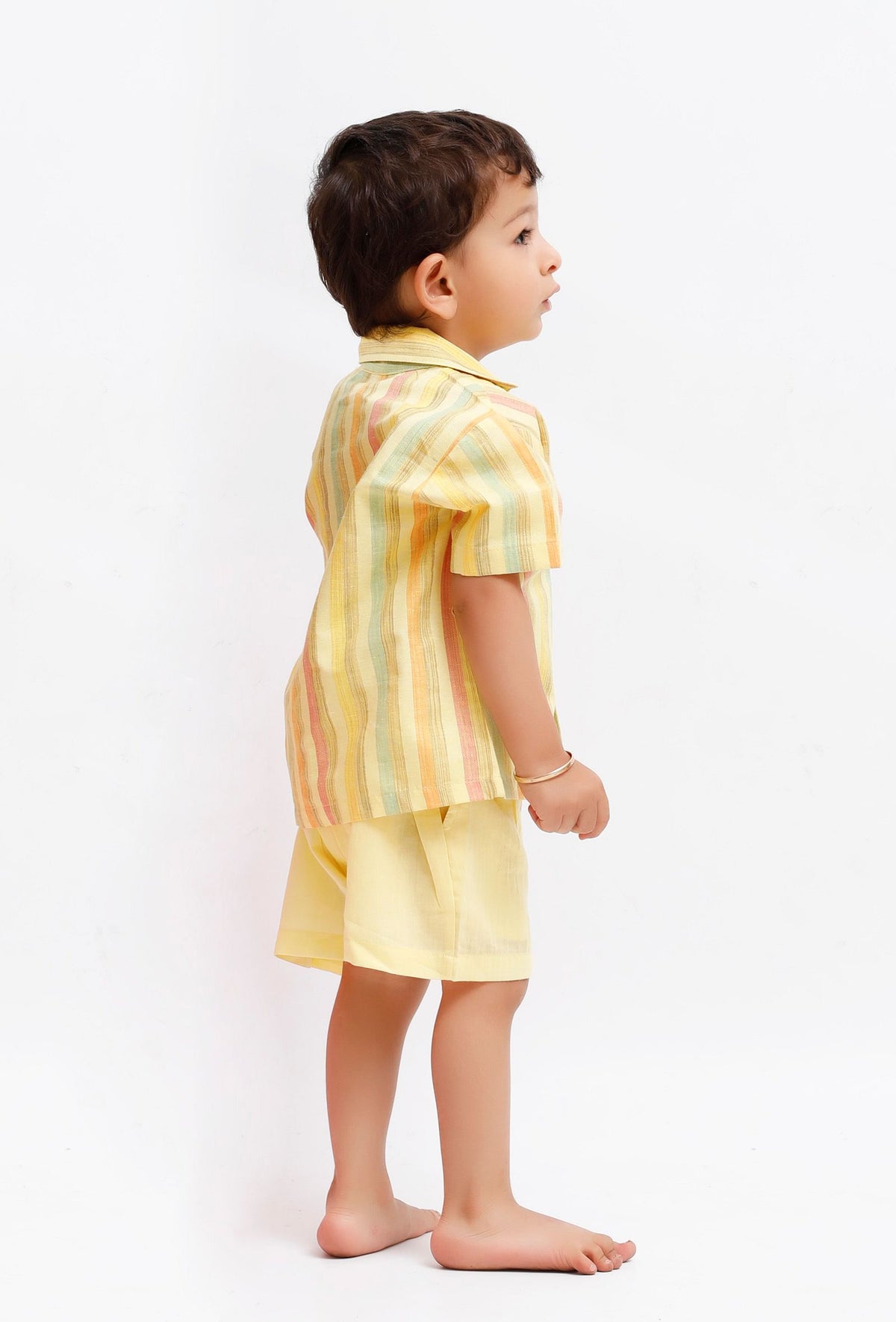 Set of 2: Yellow Striped Shirt and Yellow Shorts サイズ 8〜9歳