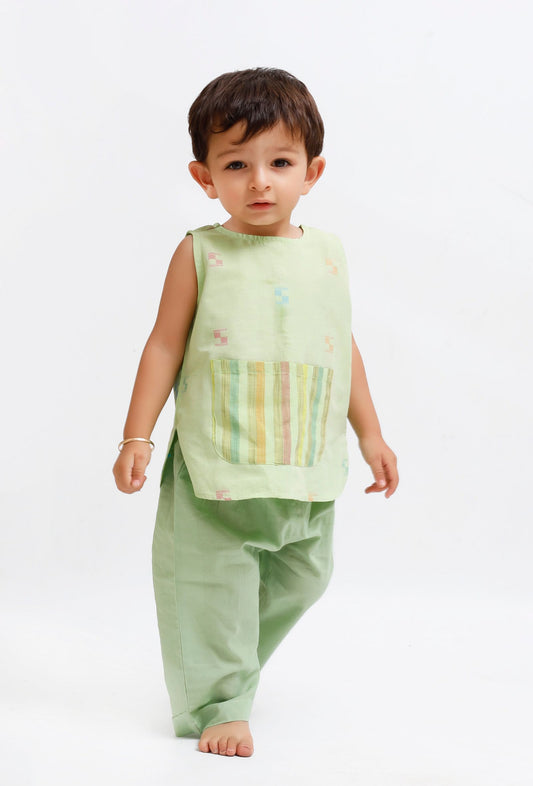 Set of 2: Green Dobby with Stripe Shirt and Green Pant サイズ 6〜7歳