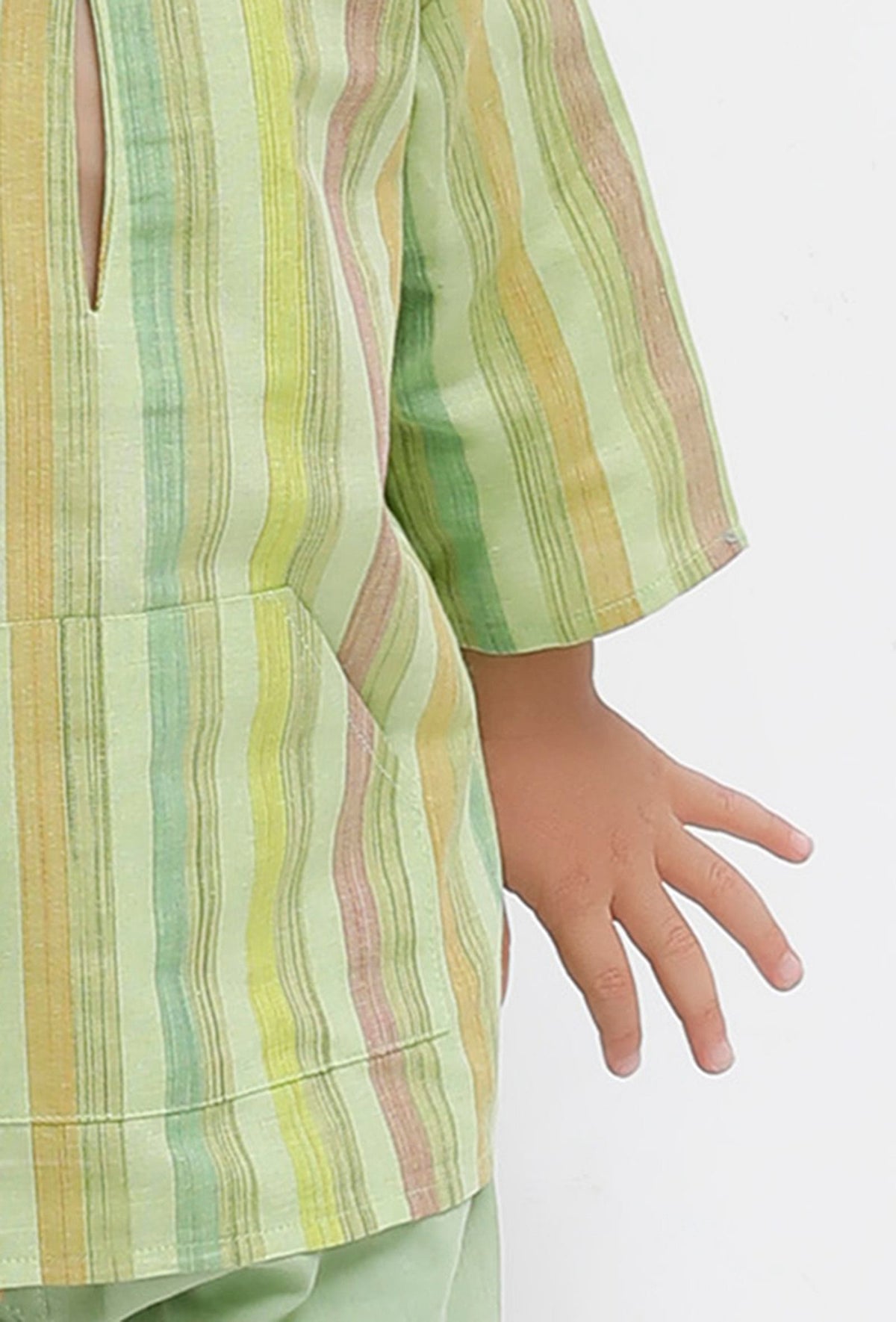 Set of 2: Green Striped Shirt and Green Shorts サイズ 0〜1歳