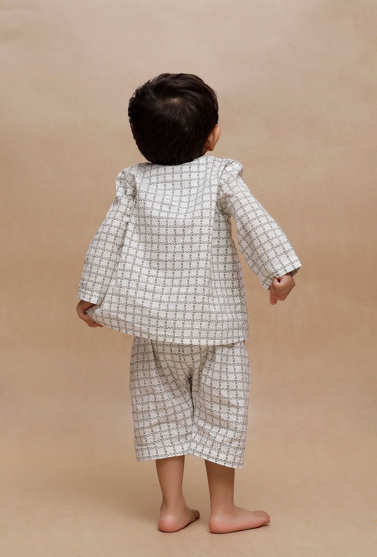 Set of 2: Off-White Check Printed Shirt with Off-White Check Printed Capri サイズ 4〜5歳