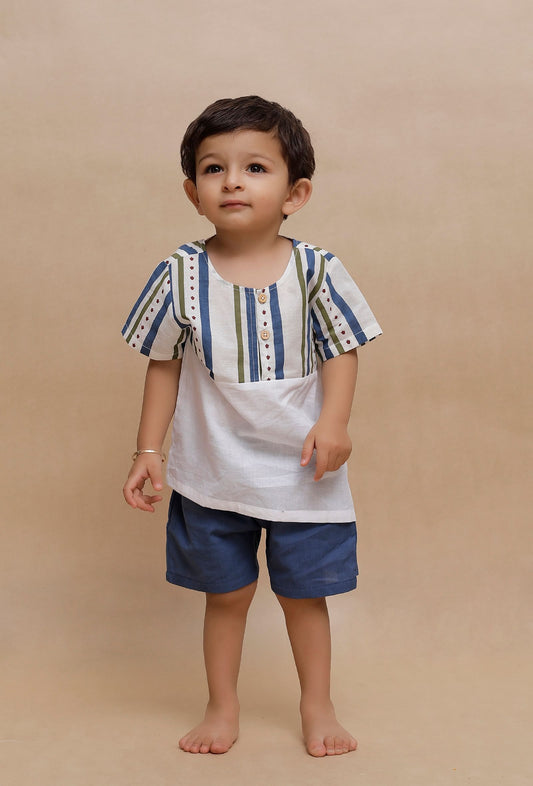 Set of 2: Off-White Multi Color Striped T-Shirt and Blue Short サイズ 6〜9か月