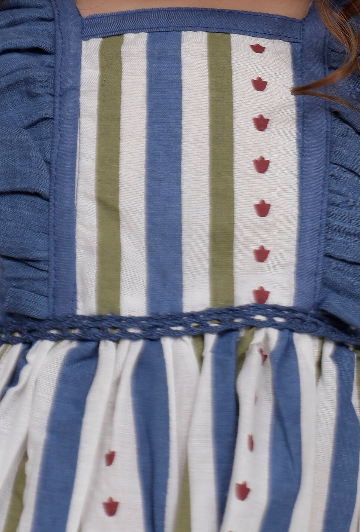 Off-White Multi Color Striped Dress サイズ 9〜10歳