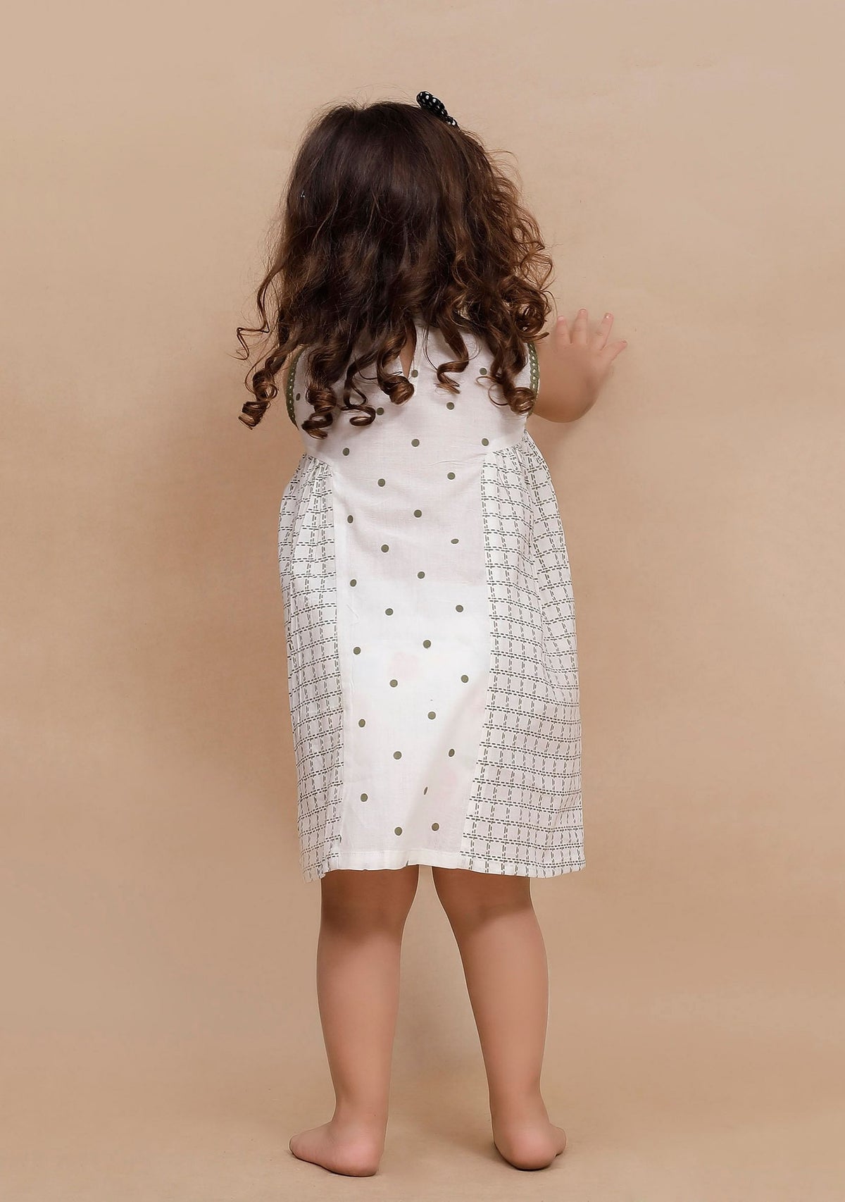 Off-White Check with Polka Dot Printed Dress サイズ 5〜6歳