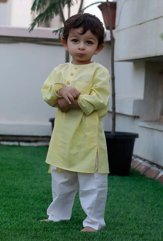 Set of 2: Yellow Cotton Kurta and Yellow Short サイズ 7〜8歳