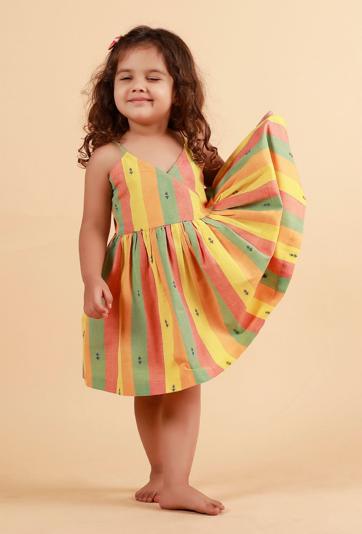 Yellow Striped Flared Woven Dress サイズ 4〜5歳
