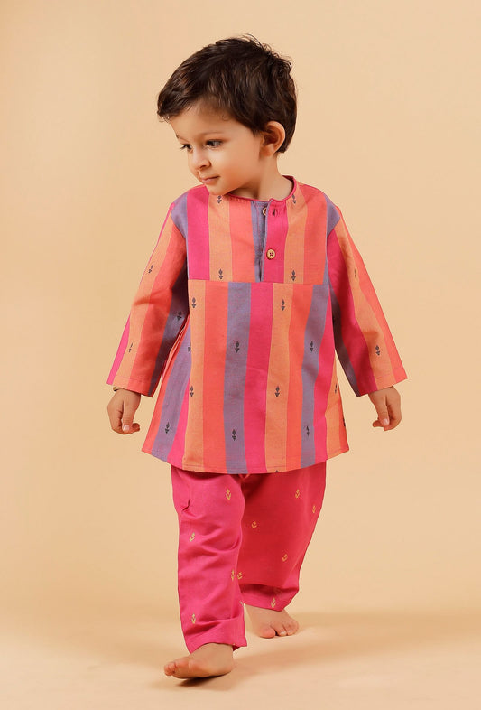 Set of 2: Pink Striped Kurta Paired with Pink Buti Woven Pant サイズ 3〜6か月