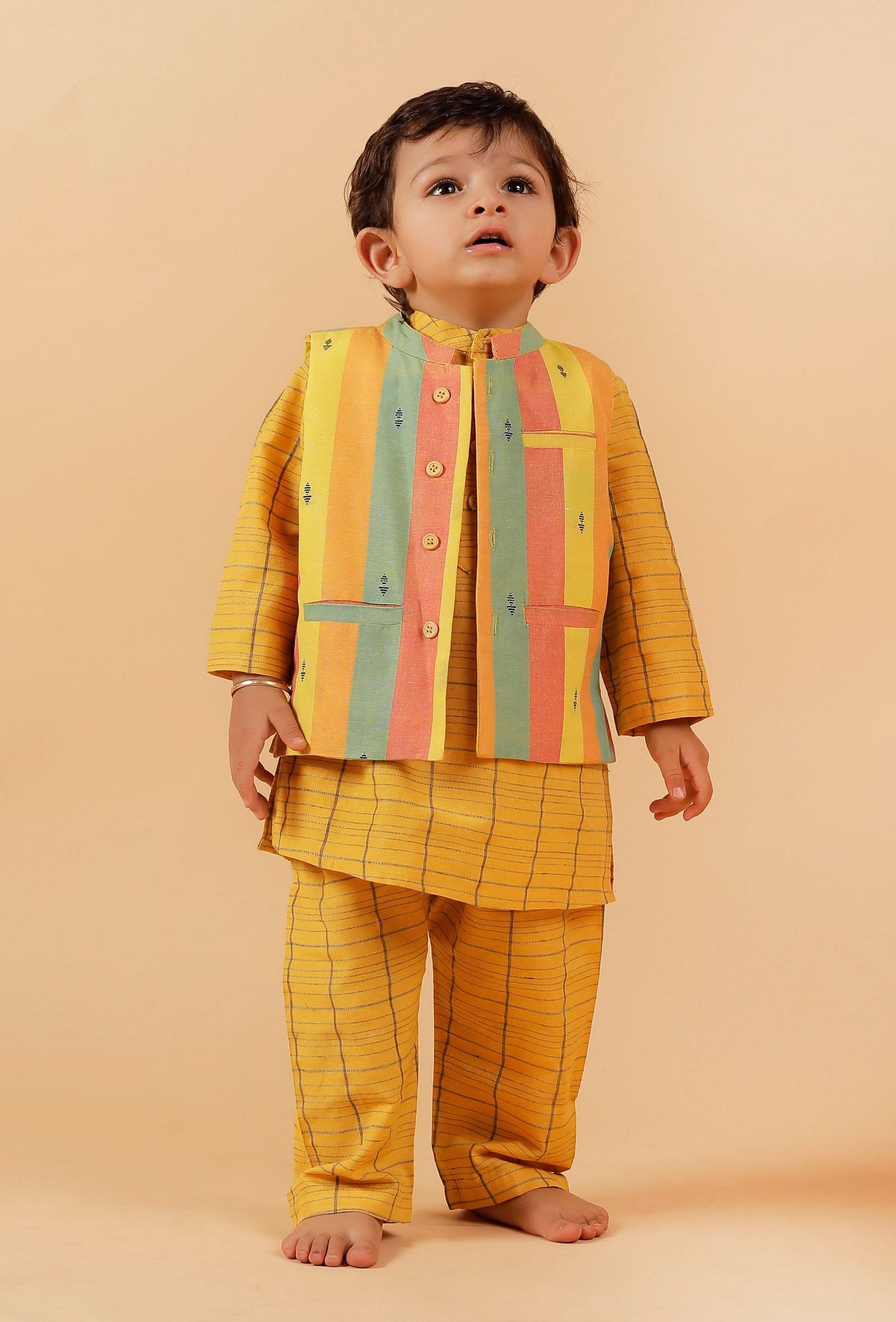 Set of 3: Yellow Checked Kurta with Pant and Nehru Jacket サイズ 3〜4歳