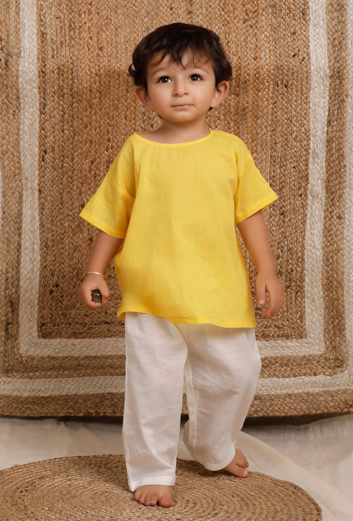 Set of 2: Yellow Short Mul Mul Kurta with Off-White Pant サイズ 0〜3か月