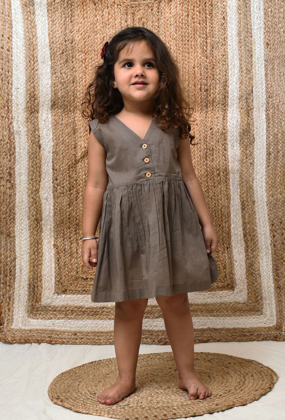 Greyish Brown Mul Mul Dress サイズ 9〜12か月