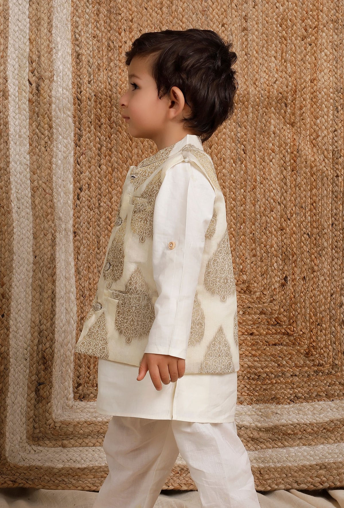 White Cream Brocade Nehru Jacket サイズ 5〜6歳