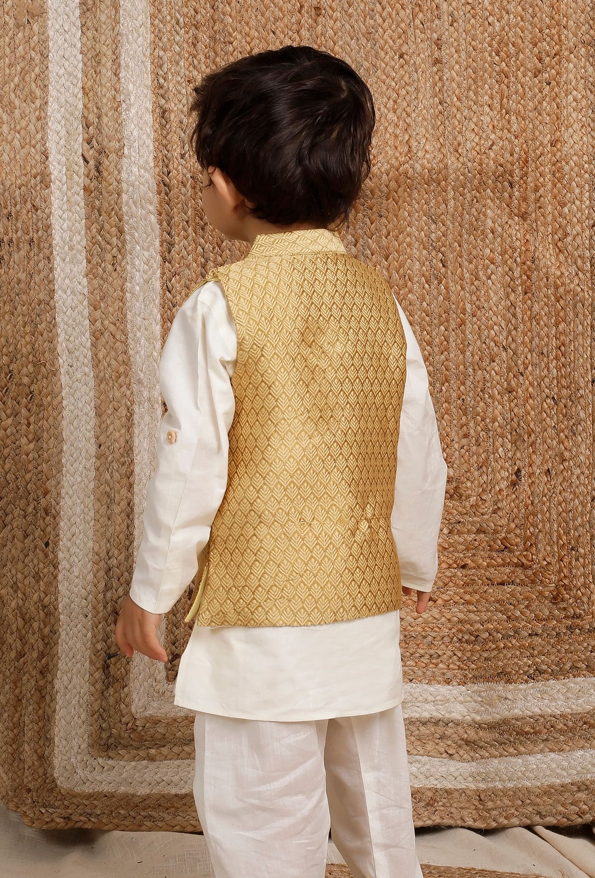 Beige Mustard Brocade Nehru Jacket サイズ 8〜9歳