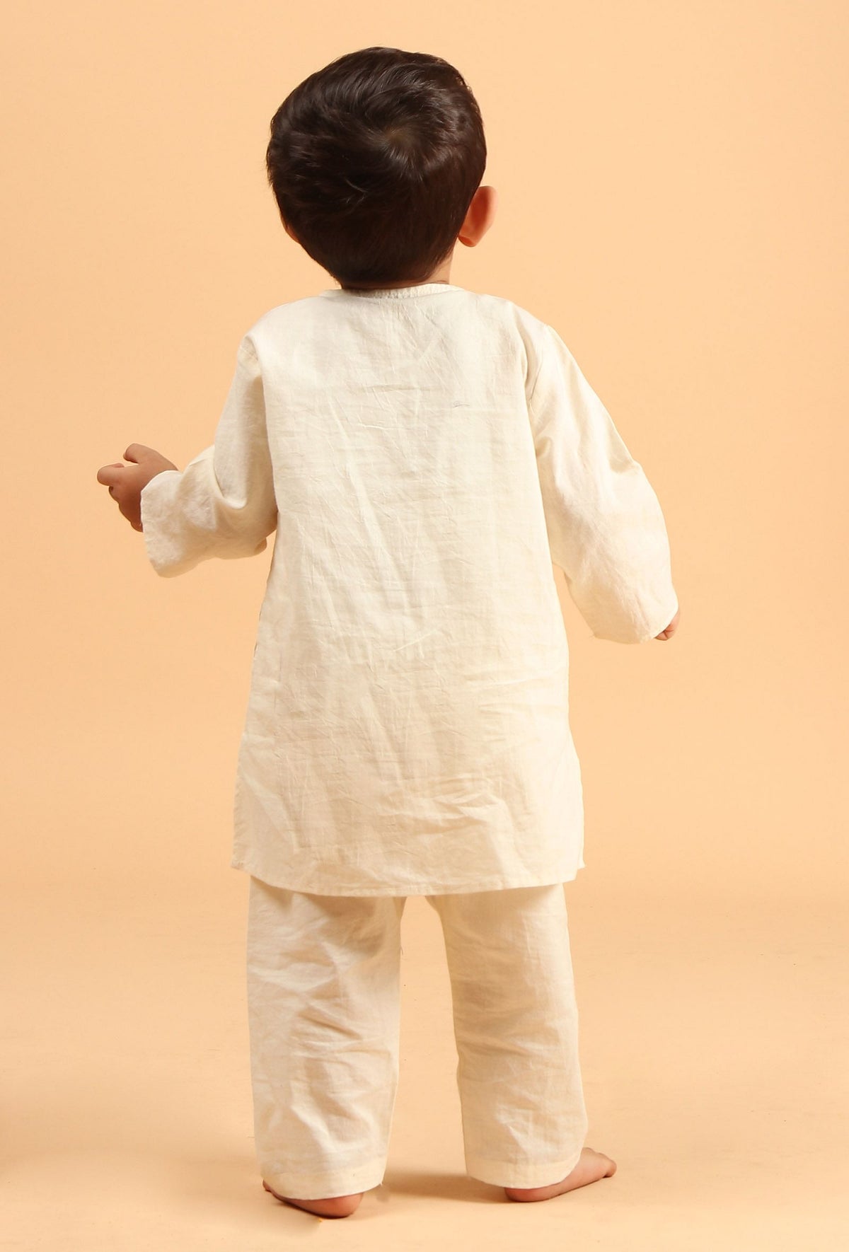 Set of 2: Raif Off White Cotton Kurta & Pyjama サイズ 4〜5歳
