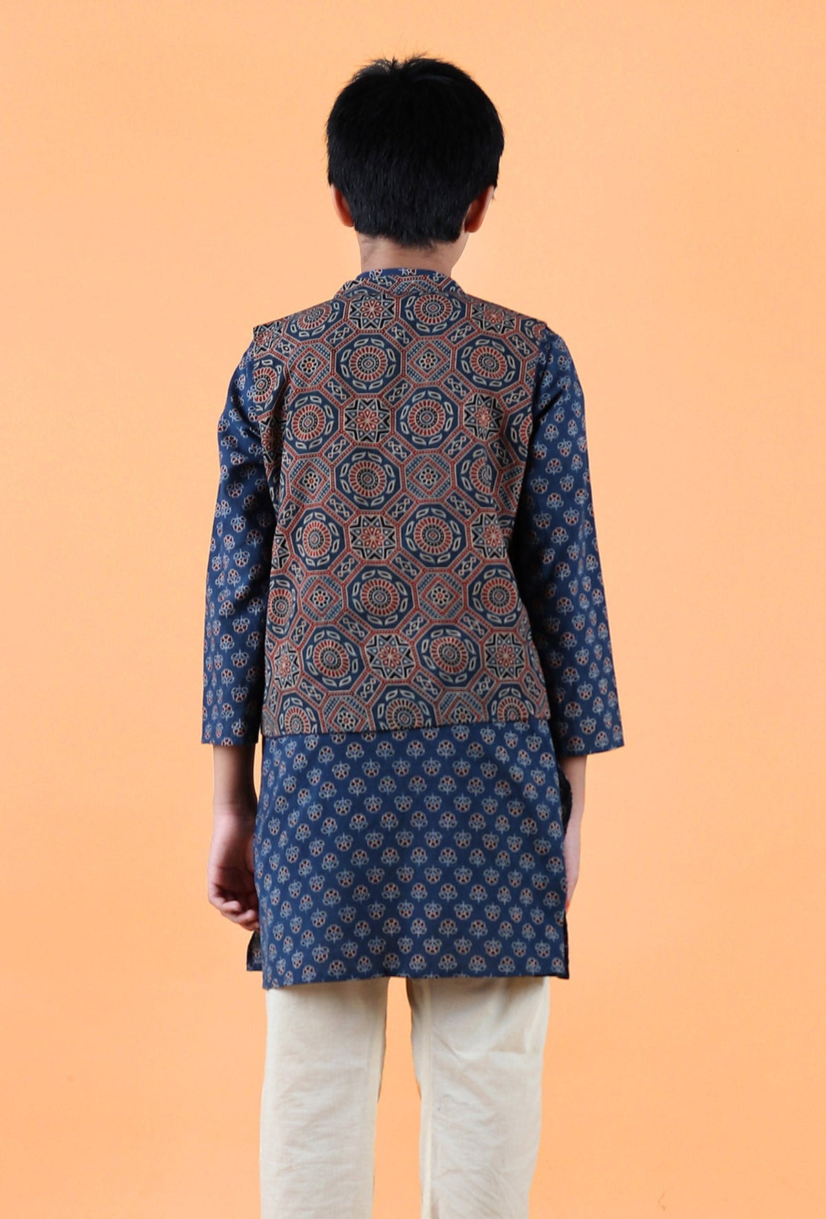 Axel Indigo Ajrakh Print Cotton Nehru Jacket サイズ 7〜8歳