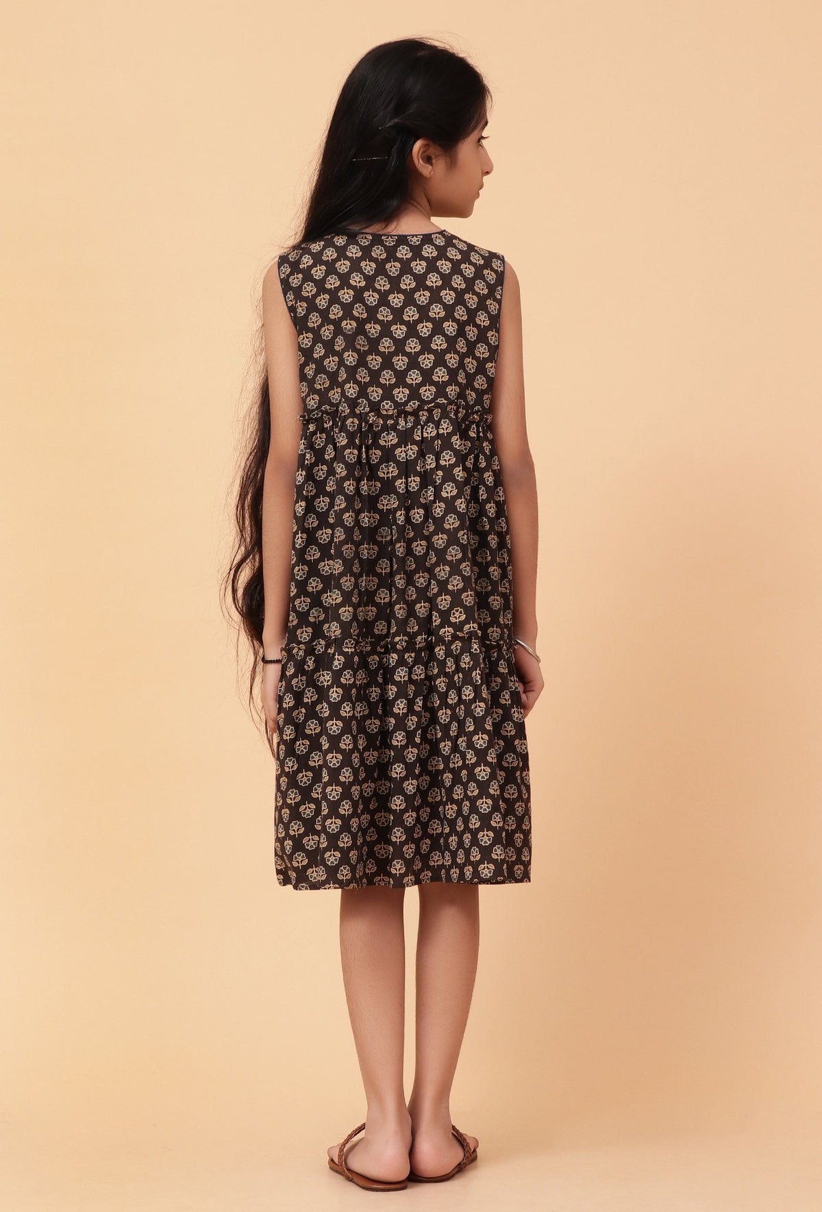 Edie Black Ajrakh Print Cotton Dress サイズ 6〜7歳