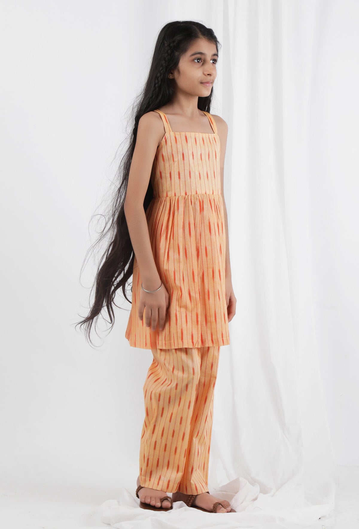Set of 2: Orange Ikat Cotton Kurta & Pants サイズ 9〜10歳