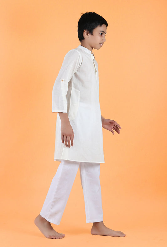 Set of 2: Off-White Mulmul Kurta & Pant サイズ 7〜8歳