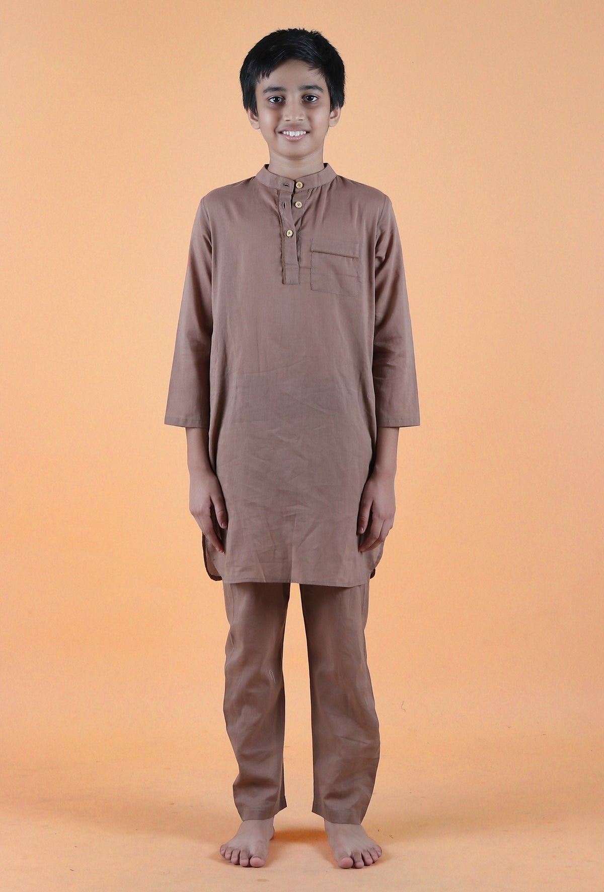 Set of 2: Brown Mulmul Kurta & Pant サイズ 5〜6歳