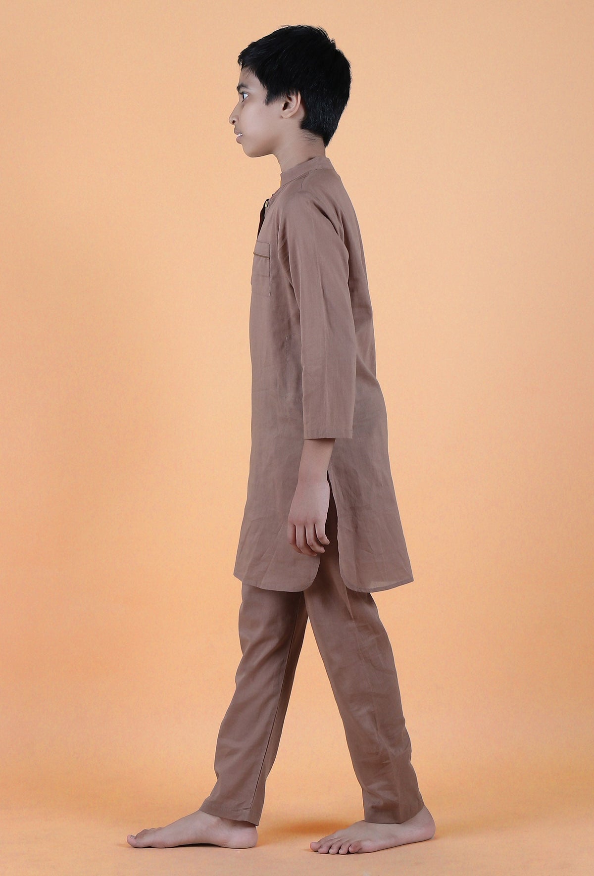 Set of 2: Brown Mulmul Kurta & Pant サイズ 5〜6歳
