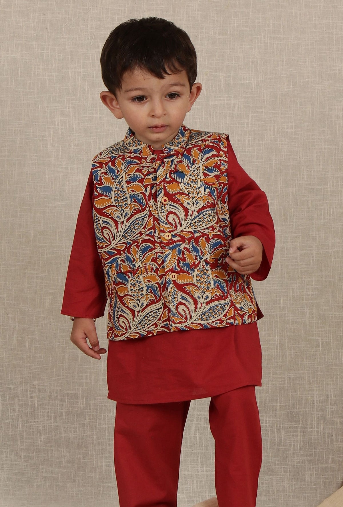Ayan Maroon Red Kalamkari Printed Cotton Nehru Jacket サイズ 0〜3か月