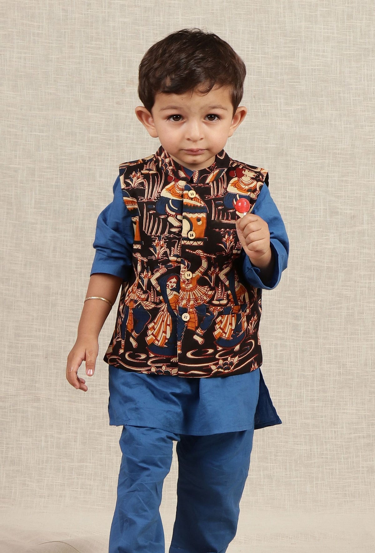 Edwin Black Kalamkari Printed Cotton Nehru Jacket サイズ 3〜4歳