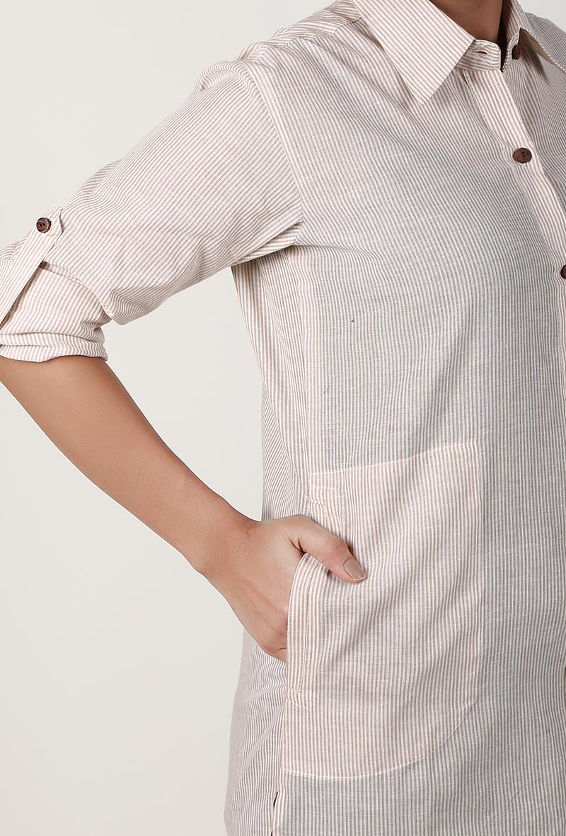 Off White Handloom Cotton Asymmetrical Shirt サイズ M